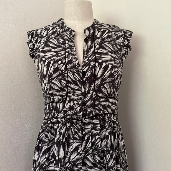 Striking Black & White Floaty Trouser Jumpsuit - Aus Size 12 - George at Asda - Picture 2 of 16